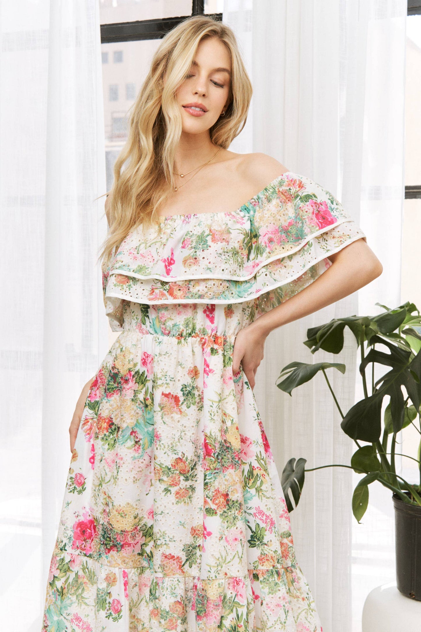 CURVY- CREAM FLORAL PRINT OFF-SHOULDER EYELET MIDI DRESS