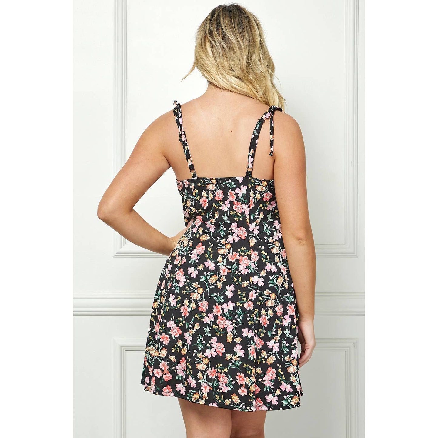 Curvy BLACK FLORAL FIT AND FLARE TIE SHOULDER DRESS