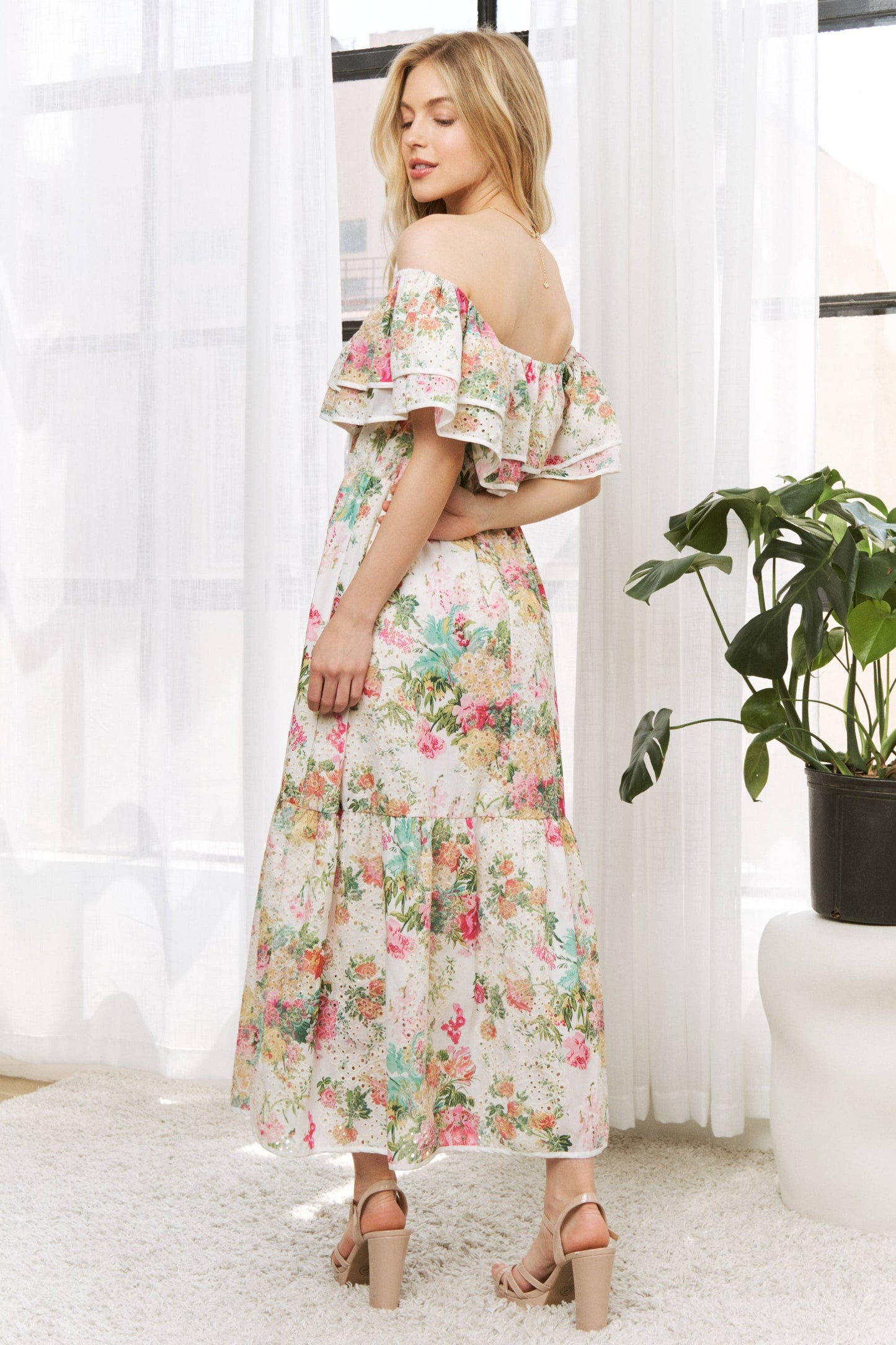 CURVY- CREAM FLORAL PRINT OFF-SHOULDER EYELET MIDI DRESS