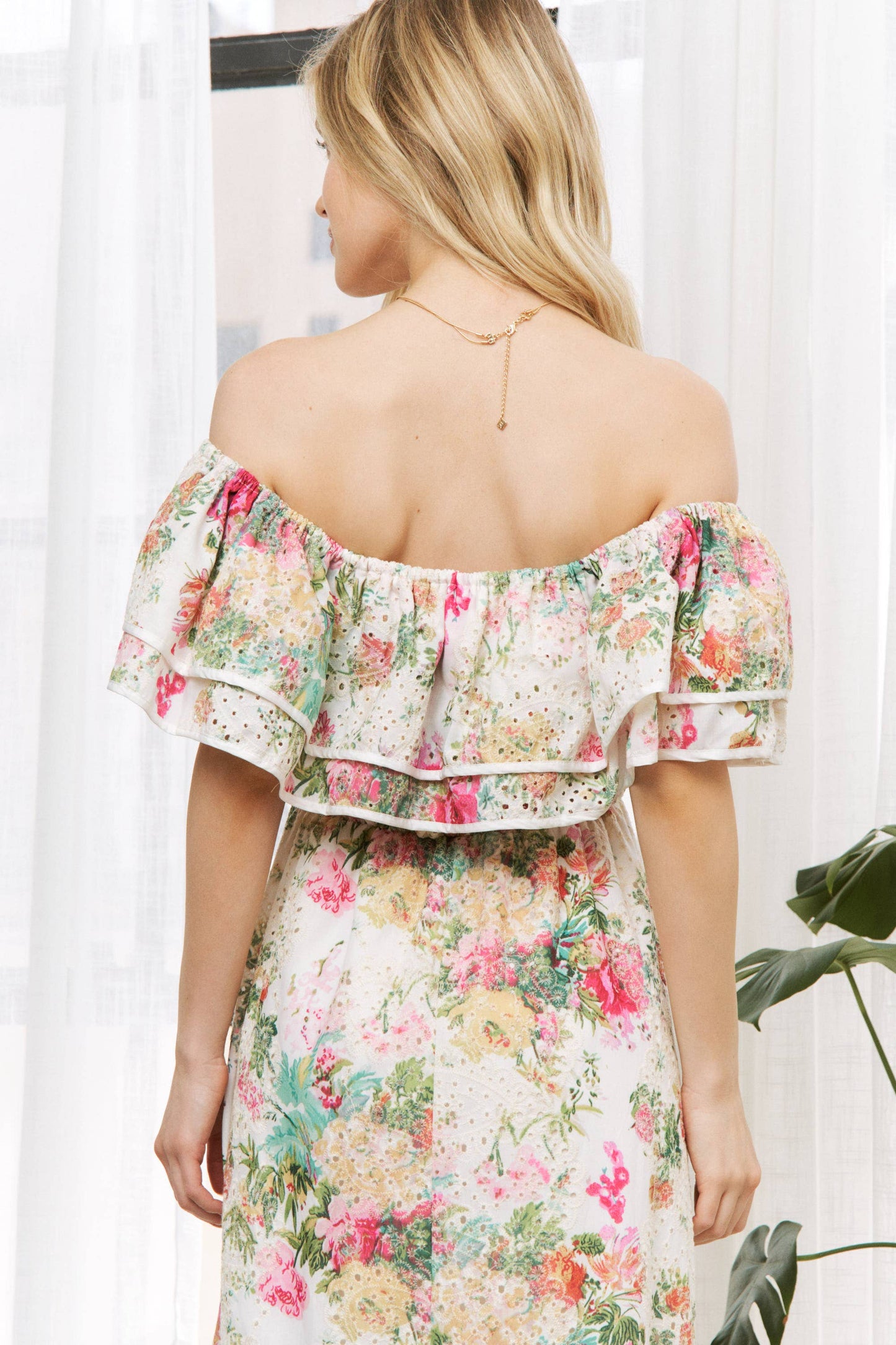 CURVY- CREAM FLORAL PRINT OFF-SHOULDER EYELET MIDI DRESS